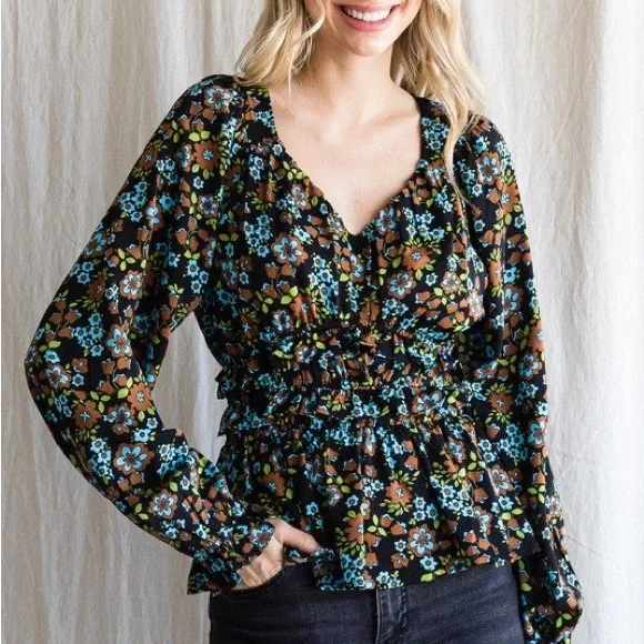 🎁🎁🎁JODIFIL smocked waistline flutter sleeve 🎁🎁🎁 - Picture 3 of 4